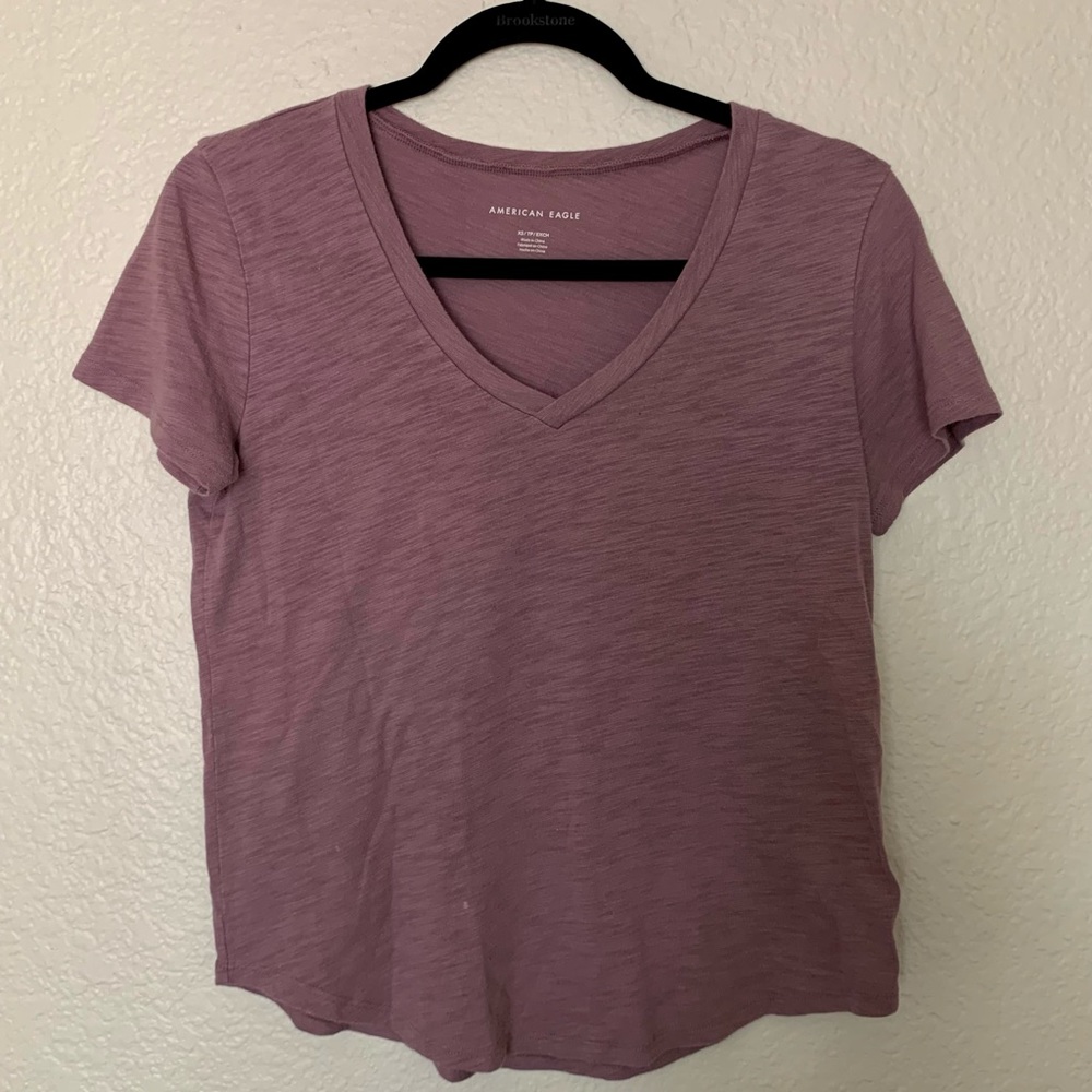 American Eagle V Neck